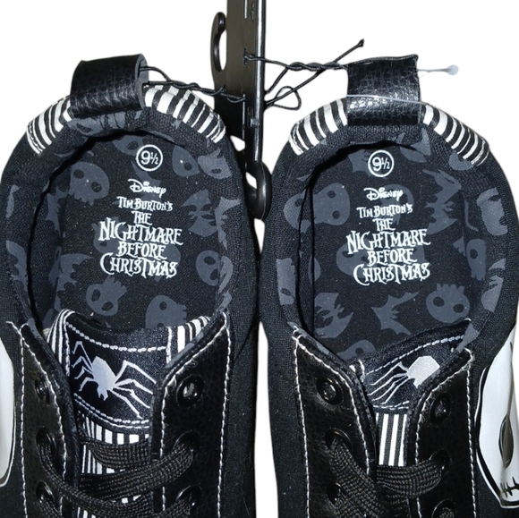 NEW Disney Tim Burton's The Nightmare before Christmas Sneakers from Ground Up - Picture 5 of 14